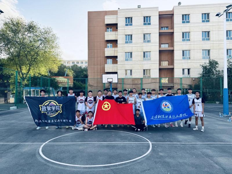 以球为媒，共筑友谊桥梁