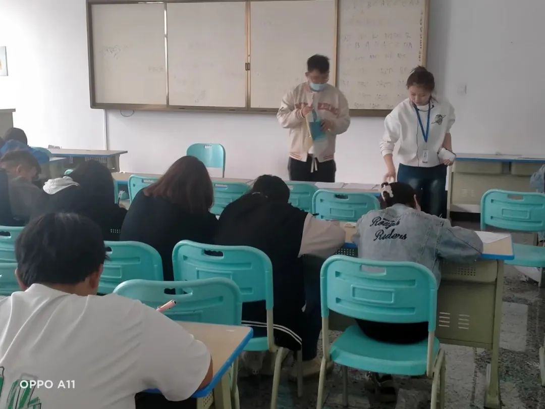 公共效劳与治理学院--手艺，让生涯更优美！职业教育月活动新闻