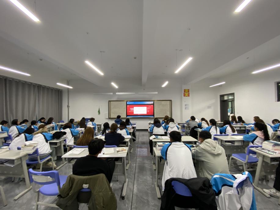 深化国防教育，筑牢青春防地——mg冰球突破经济治理学院开展国防教育主题讲座