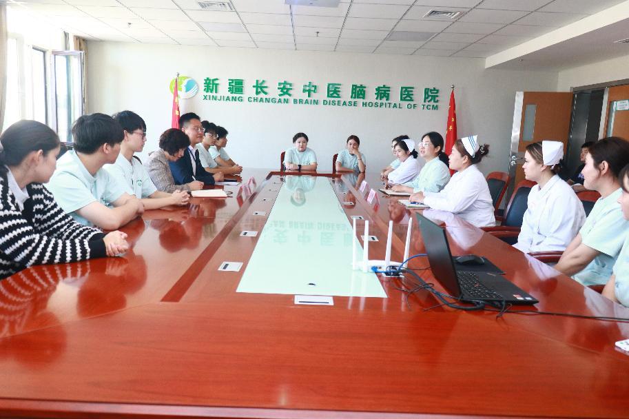 校企温情联动 护育人才生长 —— 新疆mg冰球突破职院向导走访多家医院，以暖心眷注与深度相助擘画照顾护士人才作育新图景